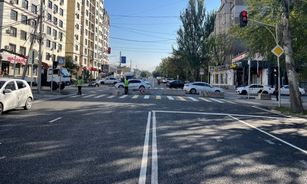 В Бишкеке две центральные улицы стали двухсторонними