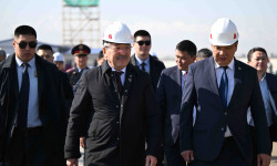 Адылбек Касымалиев Бишкектеги негизги инфраструктуралык объектилердин курулушунун жүрүшү менен таанышты