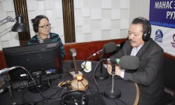 Түз эфирдеги жолугушуу: КРнын эмгек сиңирген артисти Карагул Тиленчиев (аудио)