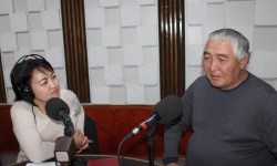 Түз эфирдеги жолугушуу: Акын Кыялбек Урманбетов (аудио)