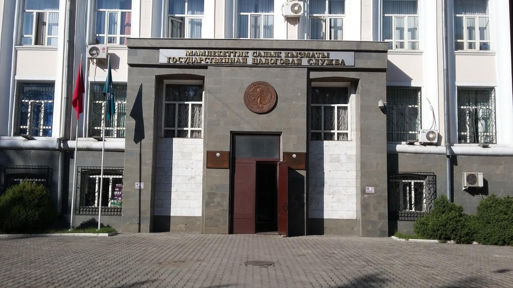 Салык кызматы макам ыйгаруу долбоорун артка чакыртып алды 