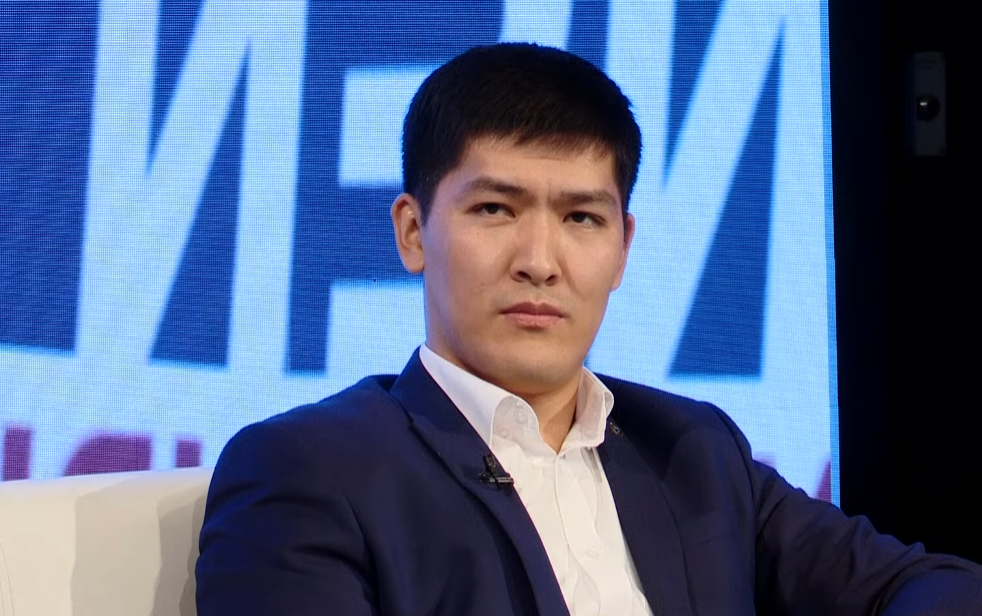 Жасалма интеллект жумушубузду тартып алабы же жеңилдетеби?