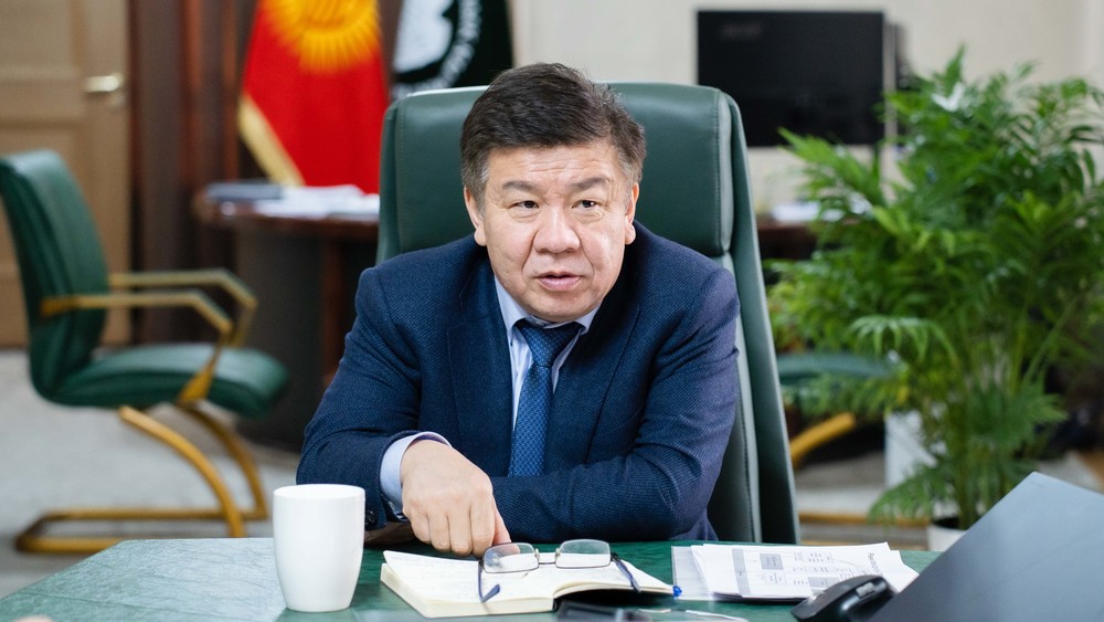 Алмамбет Шыкмаматов: Салык кызматы реформанын экинчи этабына өтүүдө