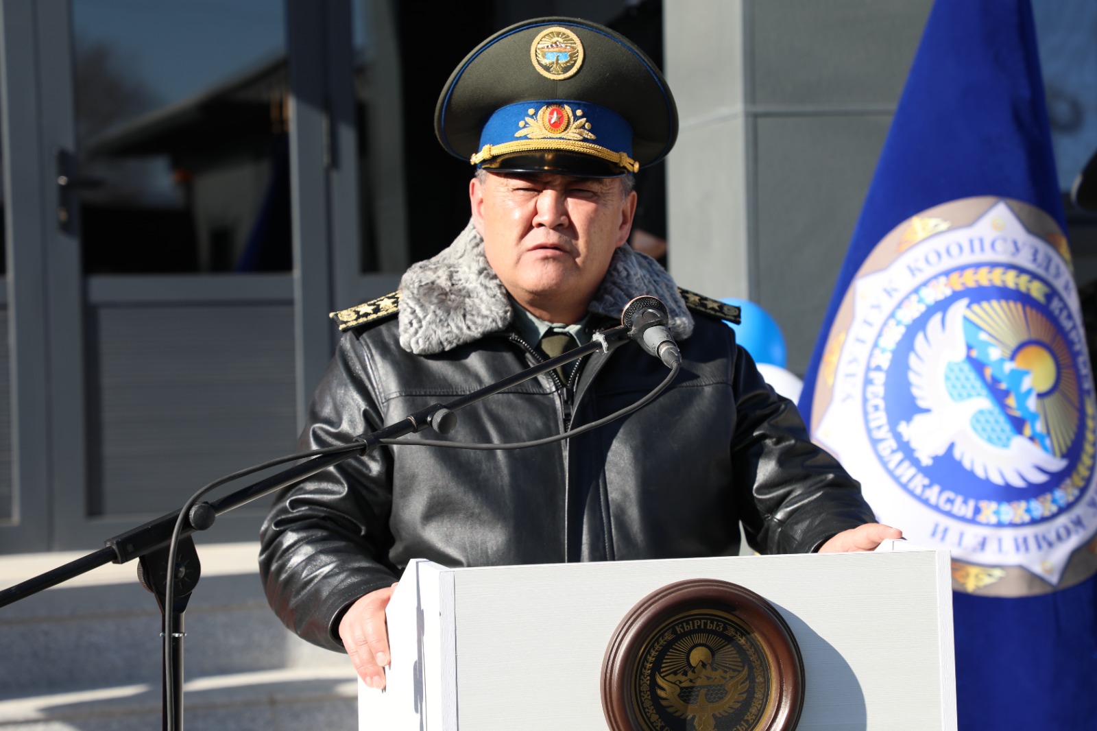 Камчы Көлбаевдин 850 батири мамлекетке өтүп, элге ипотекага бериле баштады