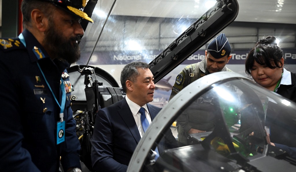 Садыр Жапаров Исламабаддагы Аэрокосмостук илим жана технологиялар улуттук паркына барды 