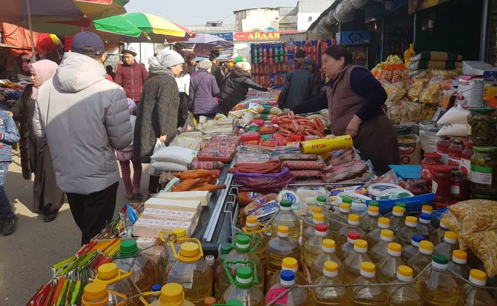 Өлкөдө азык-түлүк баалары өзгөрдү: Эмне кымбаттады, эмне арзандады?