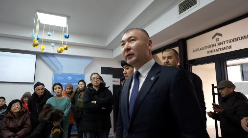 Каныбек Туманбаев Мамлекеттик ипотекалык компанияга күтүүсүз текшерүүгө барды