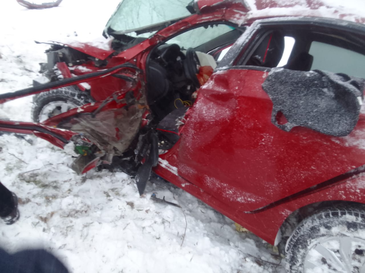 Бишкек–Нарын–Торугартта кырсык: бир адам каза болуп, үчөө жабыркады