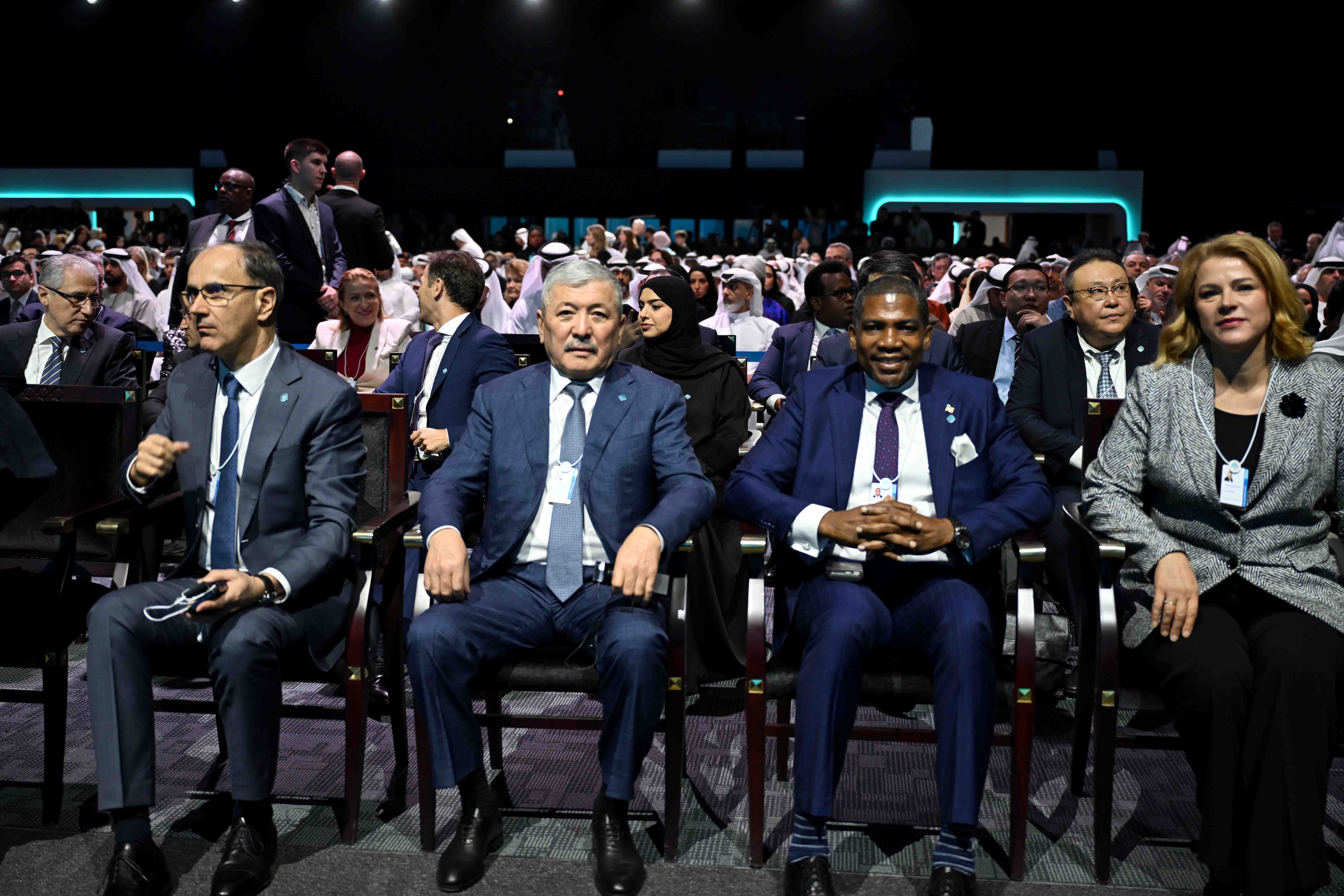 Адылбек Касымалиев Дубайда өтүп жаткан Дүйнөлүк Өкмөттөр Саммитине катышууда