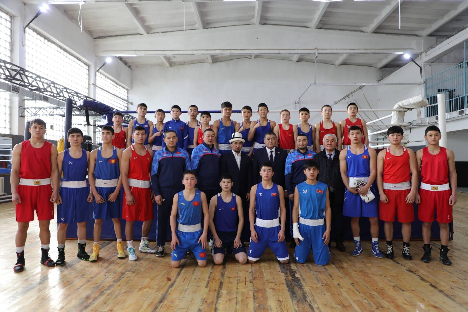 Камчыбек Ташиев жаңы спорт комплексинин ачылыш аземине катышты