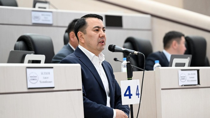  Марлен Маматалиев Жогорку Кеңештин төрагасы болуп шайланды