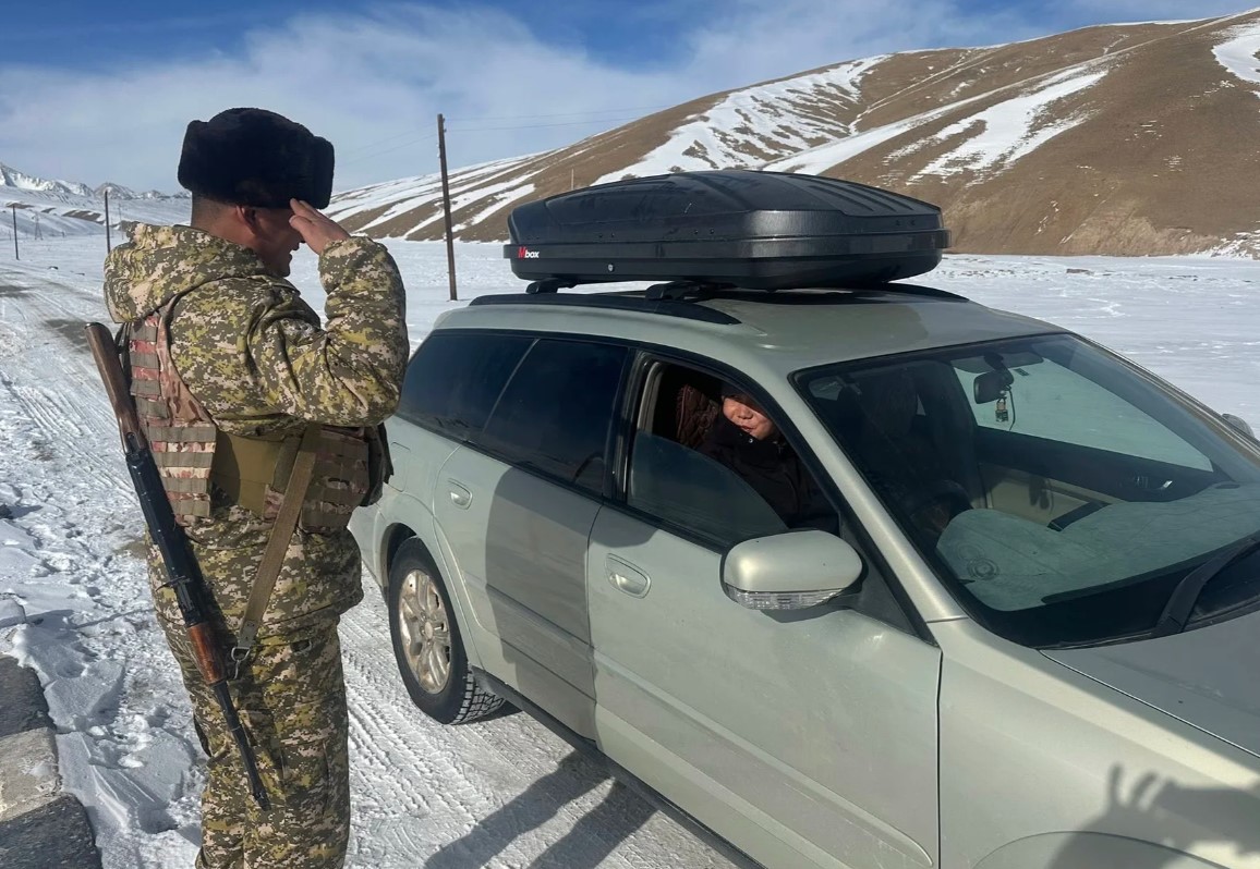 Калың карда ашууда калган туристтер куткарылды