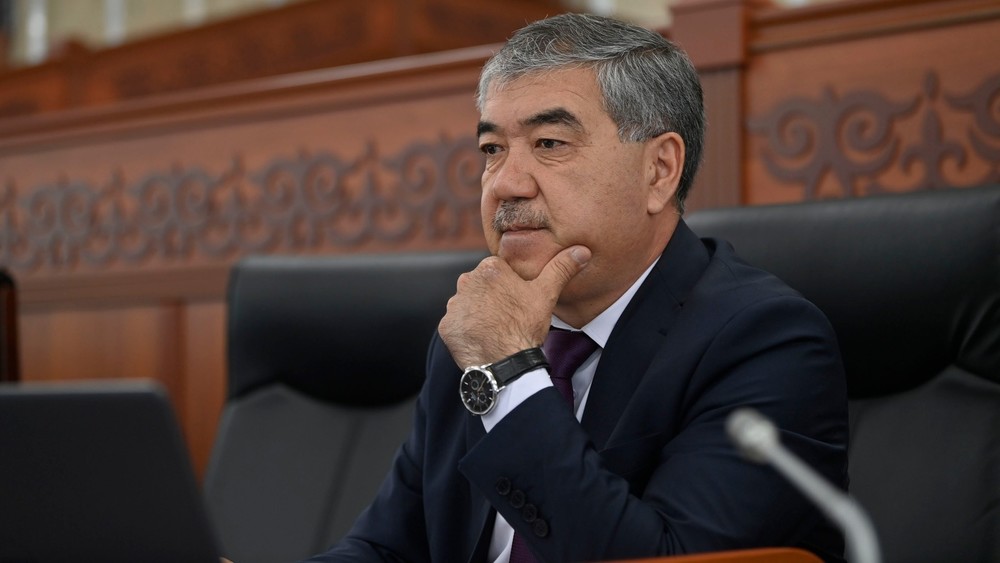 Кундузбек Сулаймановдун ыйгарым укуктары мөөнөтүнөн мурда токтотулду