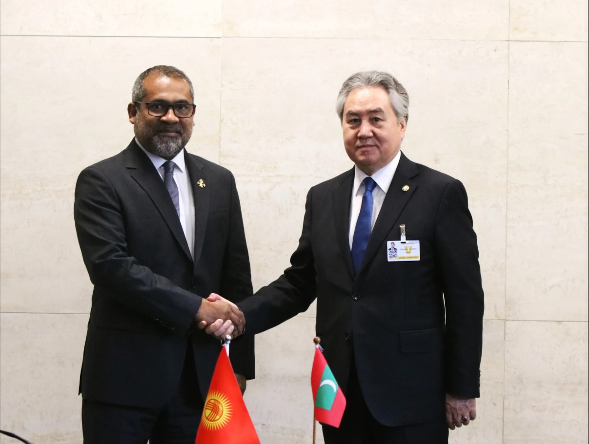 Кыргызстан менен Мальдив түз аба каттамын ачууну талкуулады