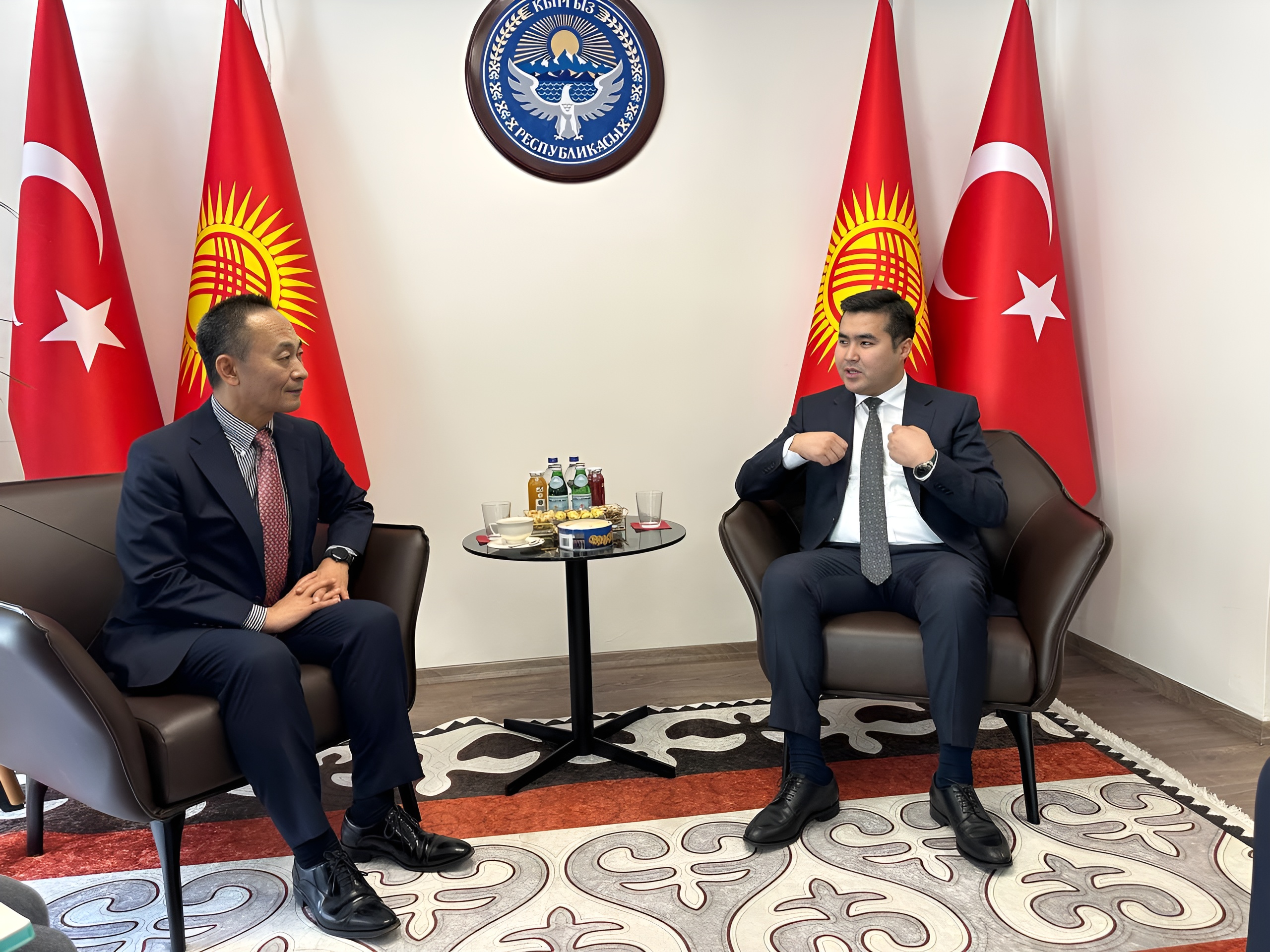 Чыңгыз Токтобеков Япониянын Стамбулдагы Башкы консулу менен жолугушту