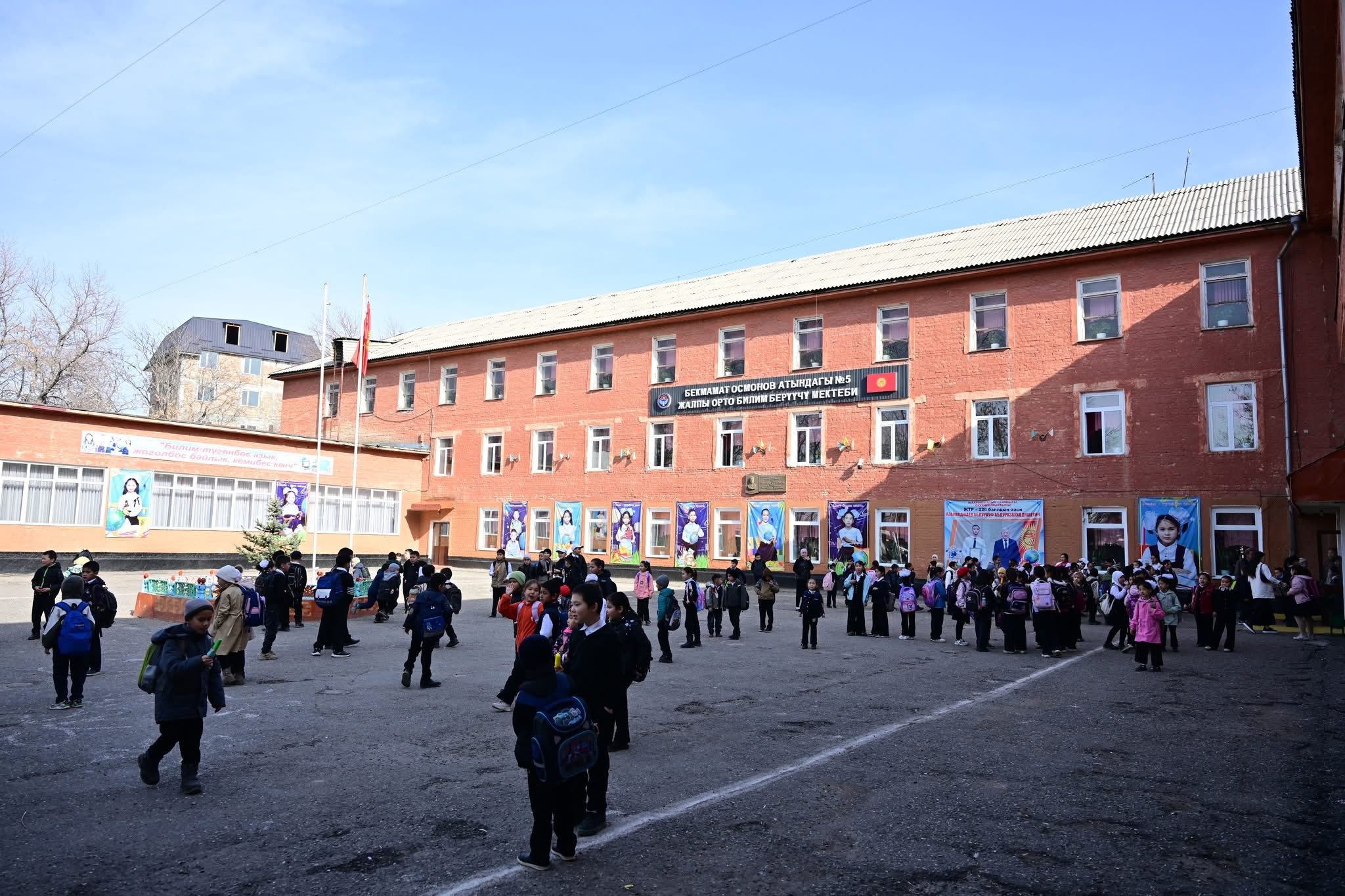 Манас шаарында 6 мектеп курулат