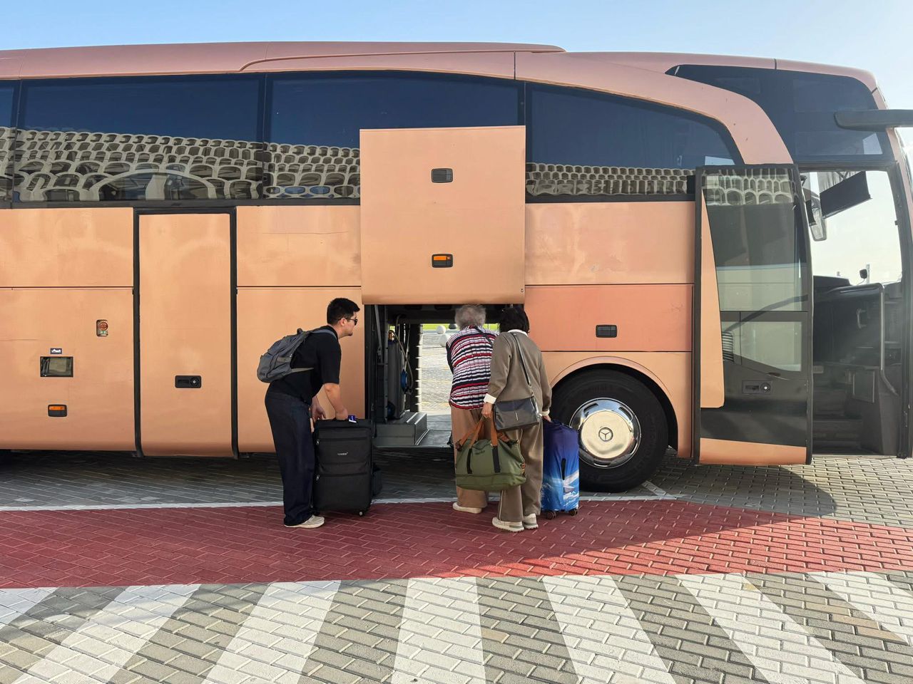 Катарда круизде калган кыргызстандыктар мекенге келет 