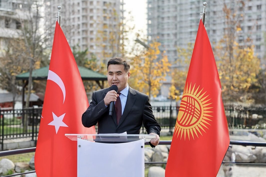 КРнын Стамбул шаарындагы Башкы консулдугу ооз ачуу иш-чарасына чакырат 