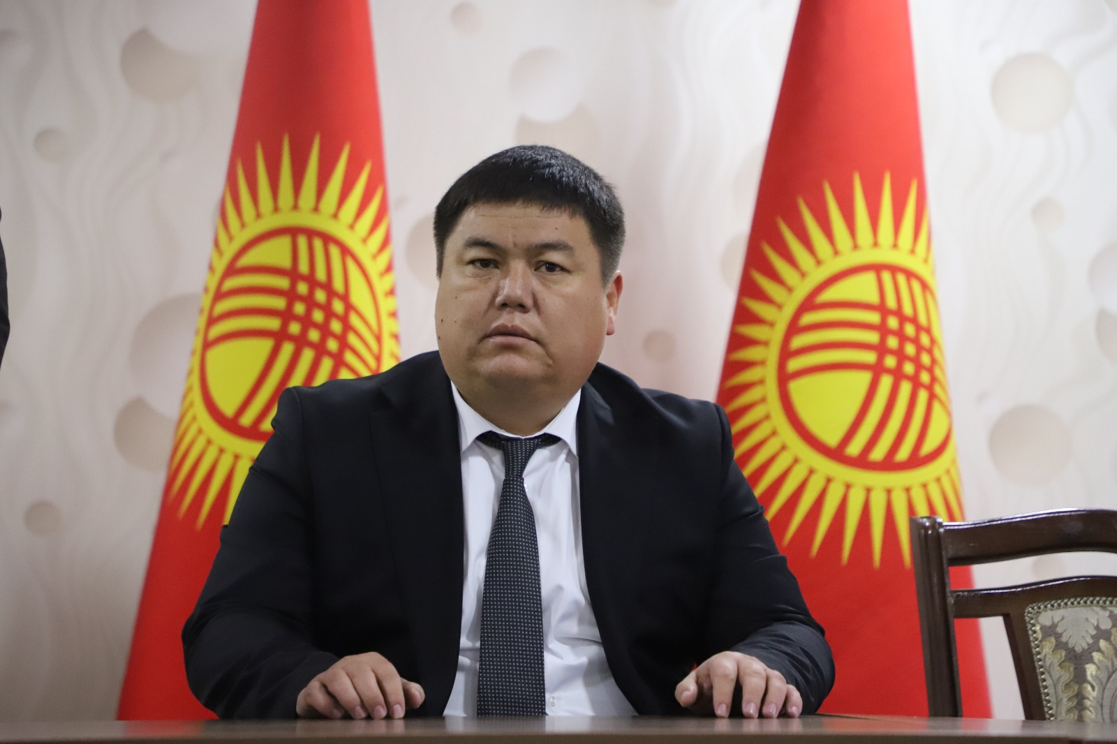 Зарылбек Тыныбек уулу Бакай-Ата районунун акими болуп дайындалды