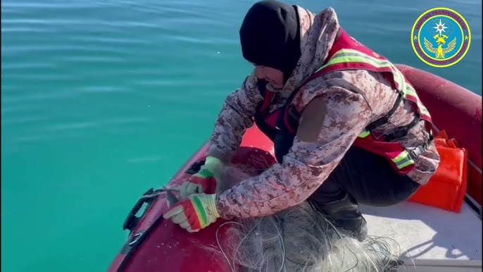 Суучулдар көлдүн түбүнөн 600 метр узундуктагы балык уулоочу торду алып чыгышты