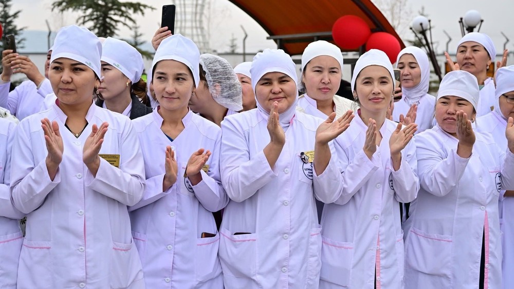 Эми  дарыгерлер 85 миң сомго чейин айлык ала баштайт