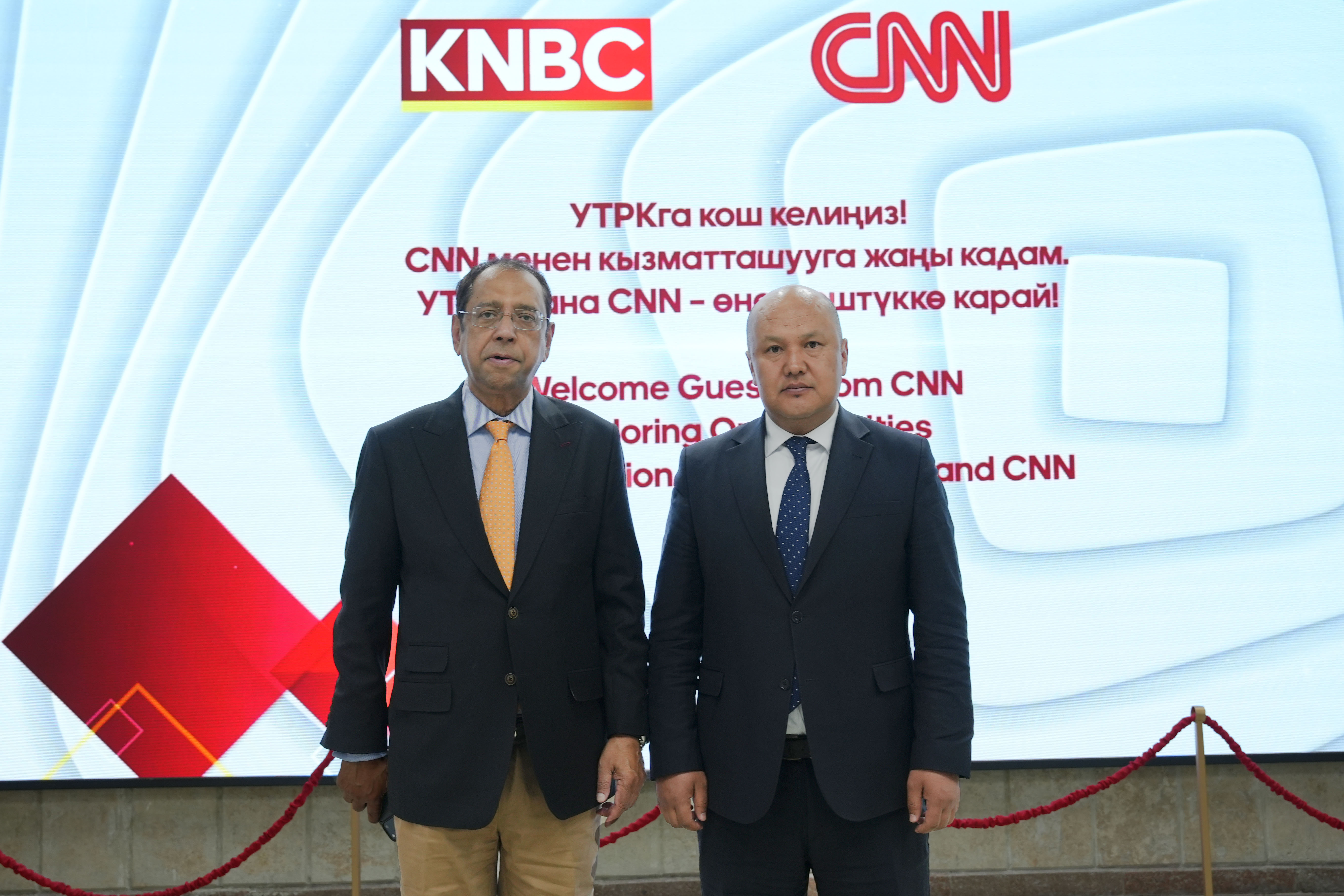 CNN телеканалынын расмий өкүлү УТРКда конокто