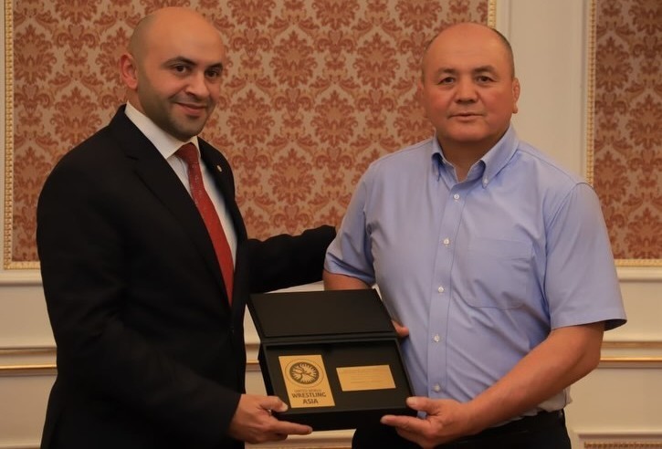 Нурбек Изабеков Азияда жылдын мыкты машыктыруучусу деп табылды