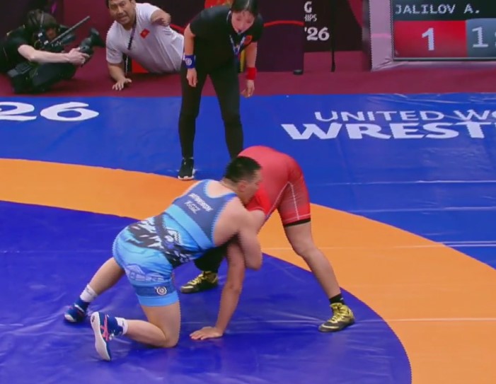 Кыргызстандык балбан Мелис Айтбеков чейрек финалга чыкты