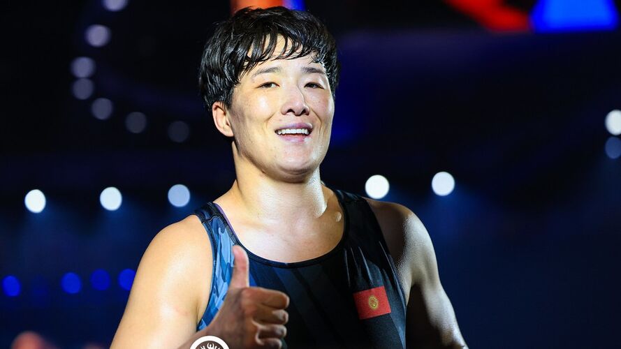 Айпери Медет кызы кытайлык атаандашып жеңип, жарым финалга чыкты