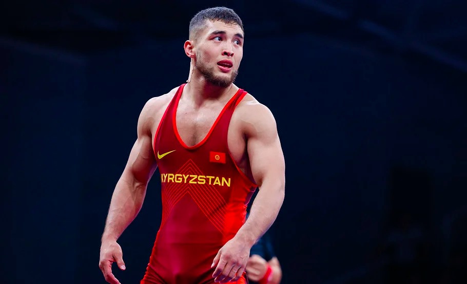 Амантур Исмаилов коло медал үчүн күрөштө жеңилип калды