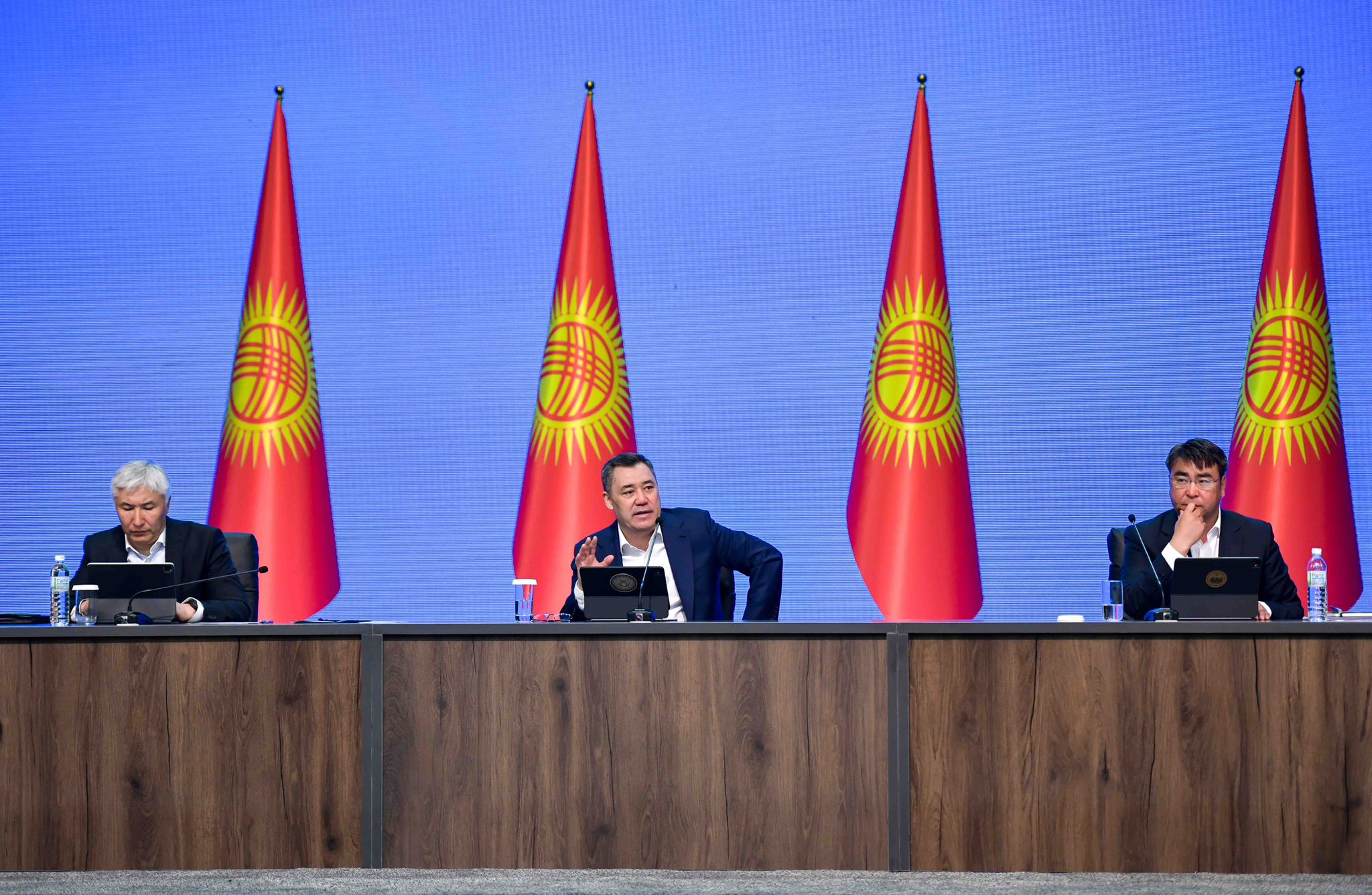 Президент Садыр Жапаров Ош шаарынын тургундарынын суроолоруна жооп берди 