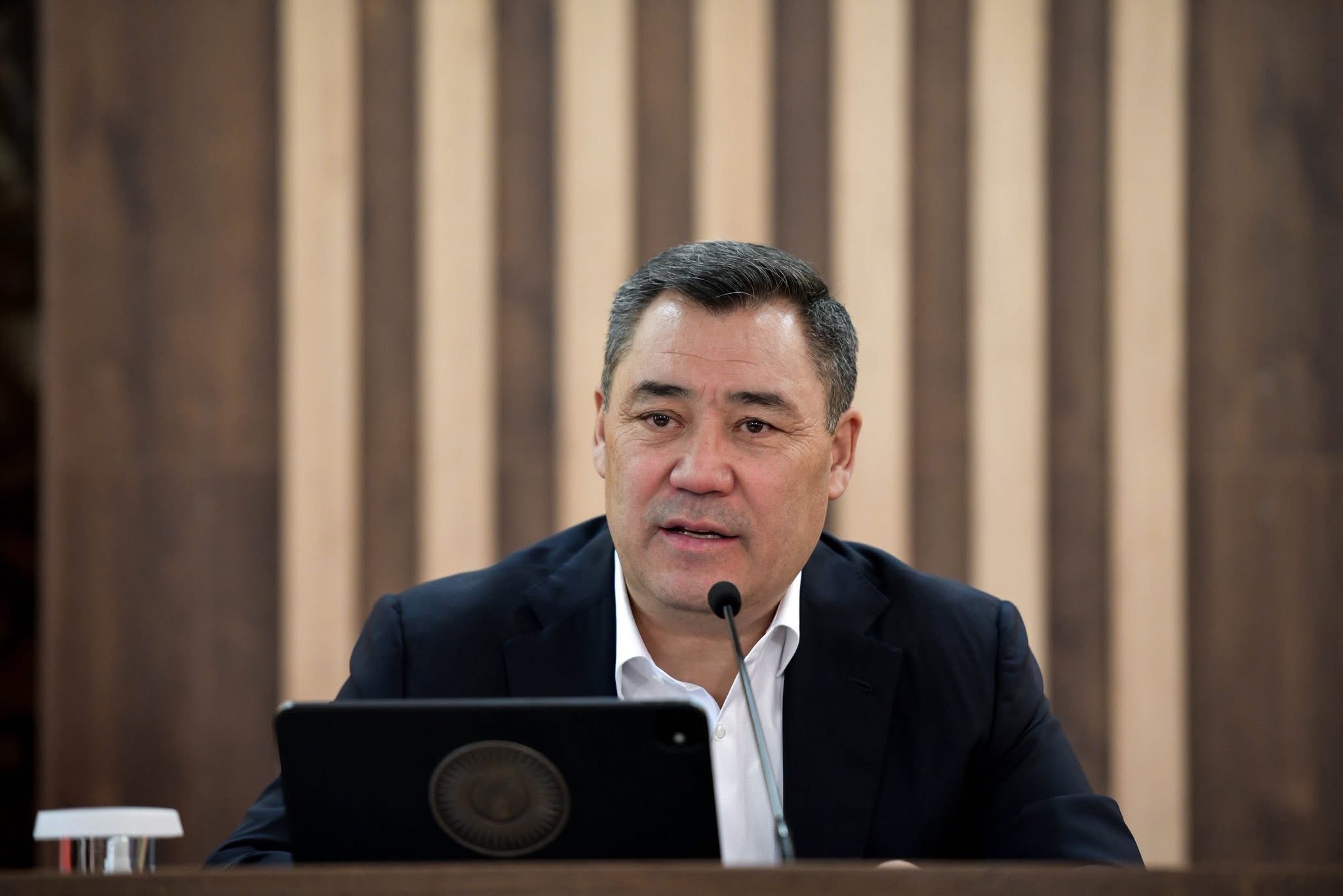 Садыр Жапаров Ош облусундагы Кара-Кулжа районунун тургундары менен жолугушту 