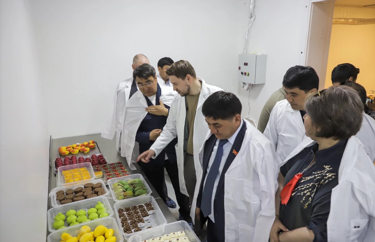 Ош шаарында 100 жумуш орду түзгөн жаңы ишкана ишке кирди