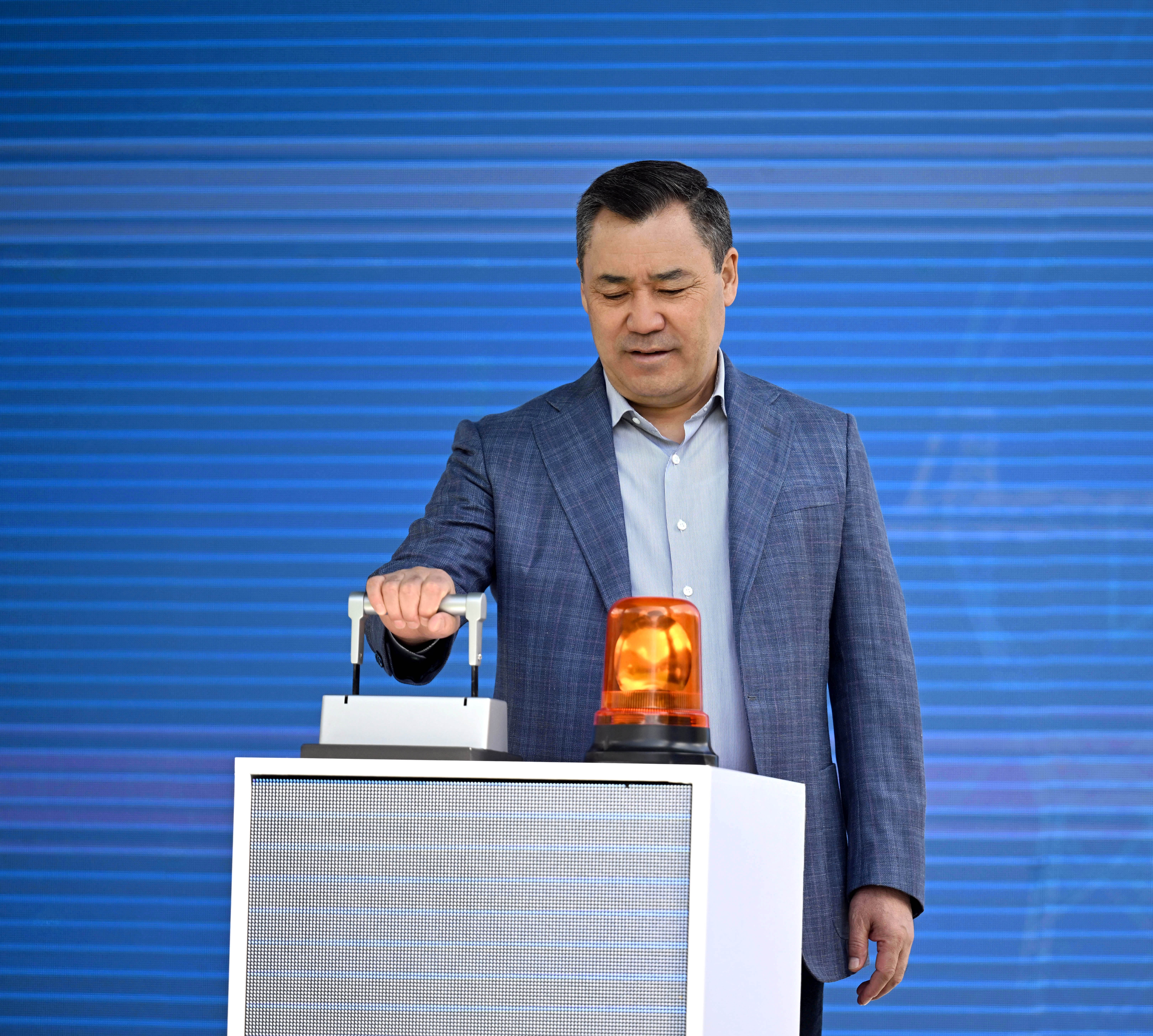 Президент Садыр Жапаров: “Чакан ГЭСтер – Кыргызстандын энергетика саясатынын стратегиялык маанилүү багыттарынын бири”