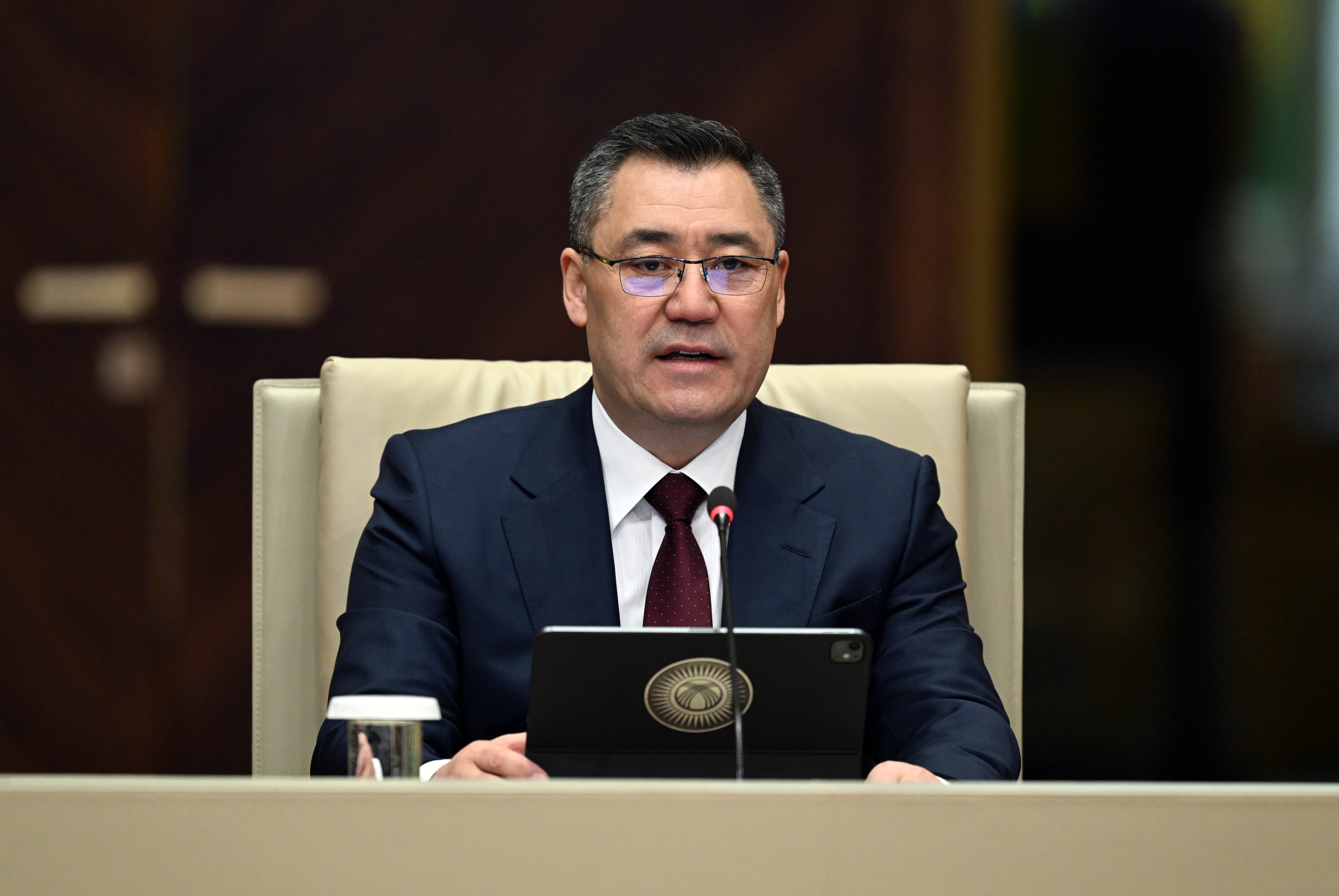 Садыр Жапаров Того Министрлер кеңешинин Төрагасы менен сүйлөшүүлөрдүн жыйынтыгы боюнча ЖМКлар үчүн билдирүү жасады