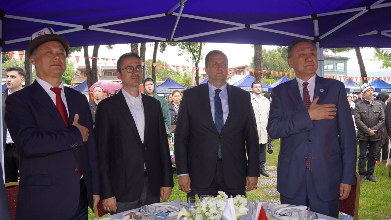 Изникте “Кыргыздар күмбөзү” мемориалында эскерүү иш-чарасы өттү