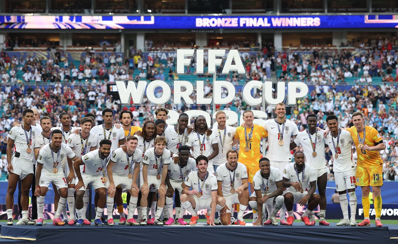 Англия - 6:4 - Франция: Дүйнө чемпионаты-2026 турниринин коло медалын Англия курамасы жеңип алды