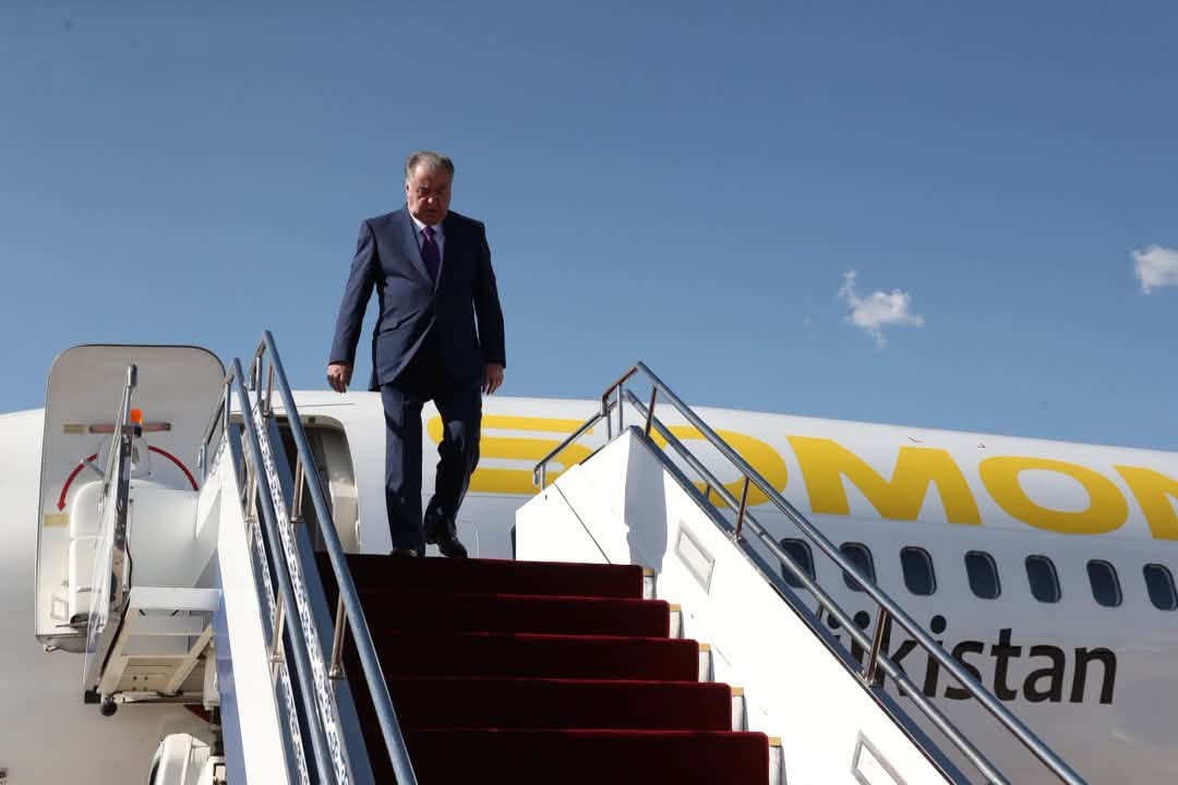 Кыргыз Республикасына Тажикстан Республикасынын Президенти Эмомали Рахмон келди