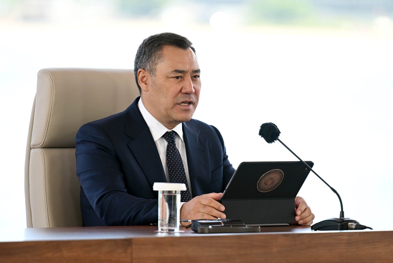 Садыр Жапаров менен БАЭнин Президенти шейх Мохаммед бин Заед Аль Нахайян эки өлкөнүн ортосунда дипломатиялык мамилелердин түзүлгөнүнүн 30 жылдыгына карата куттуктоо каттары менен алмашышты