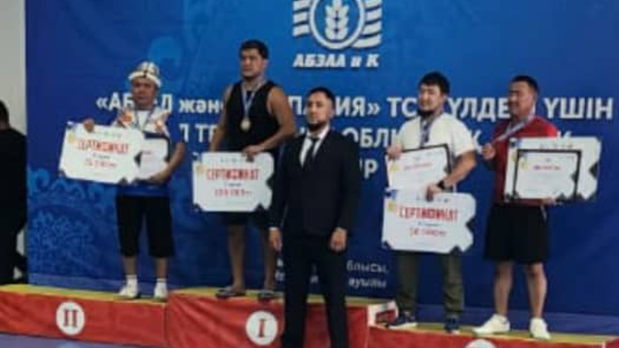 Стол тенниси боюнча Казакстанда өткөн эл аралык турнирде кыргызстандык спортчулар байгелүү орундарга ээ болушту