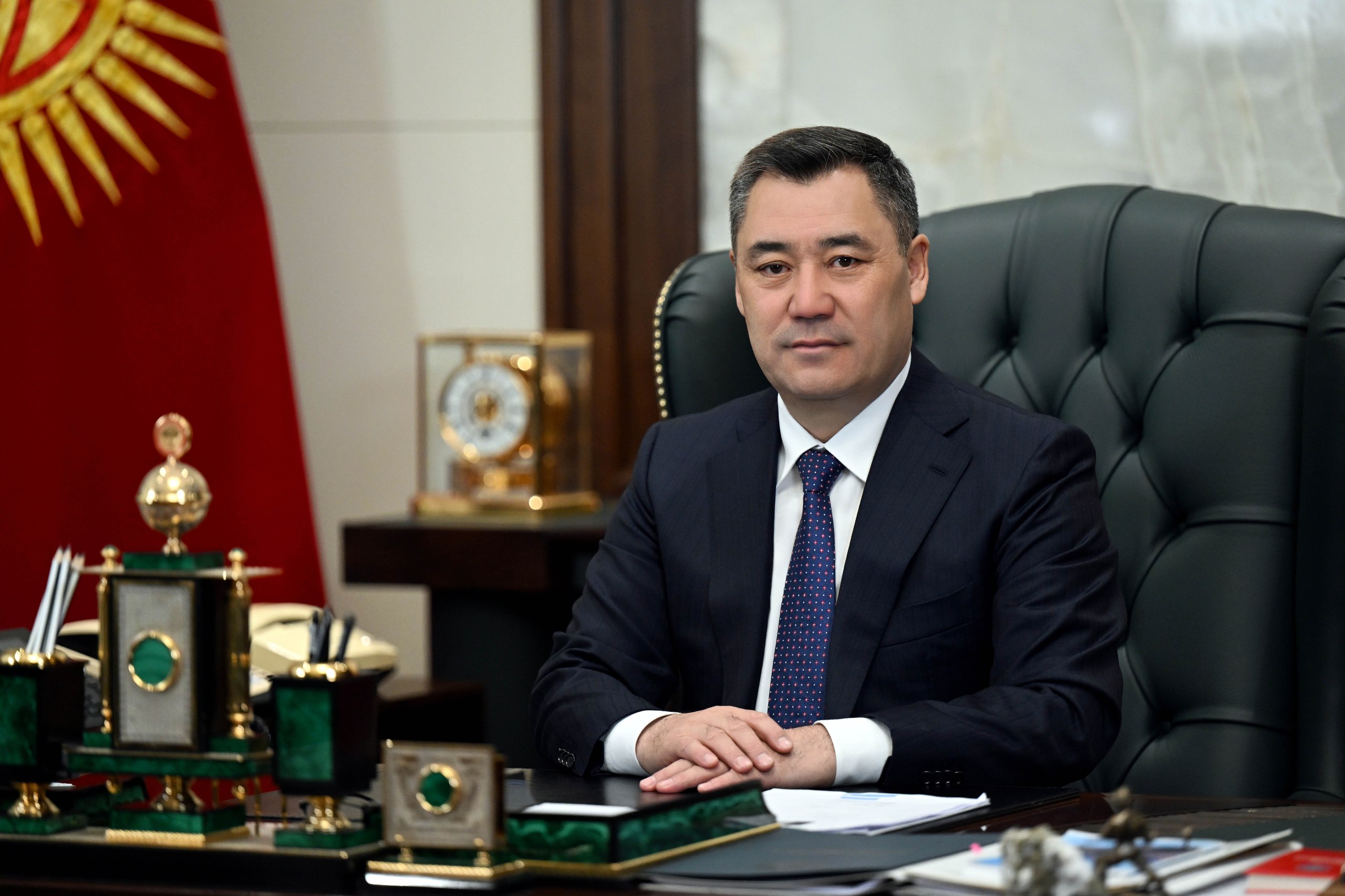 Президент Садыр Жапаров кыргызстандыктарды Эгемендүүлүк күнү менен куттуктады