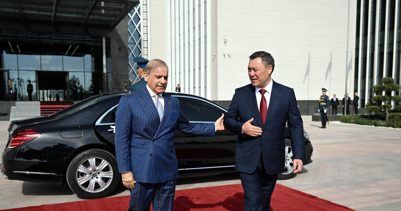 Садыр Жапаров: Кыргызстан үчүн Пакистан артыкчылыктуу өнөктөш