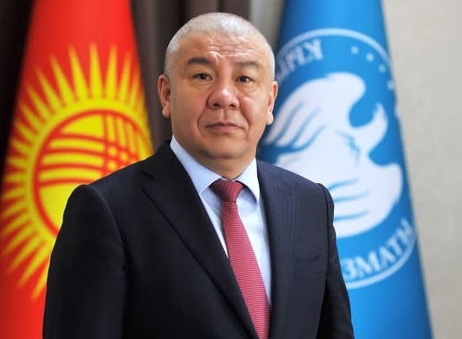 Мамлекеттик салык кызматынын төрагасы Алмамбет Шыкмаматов III даражадагы "Манас" ордени менен сыйланды