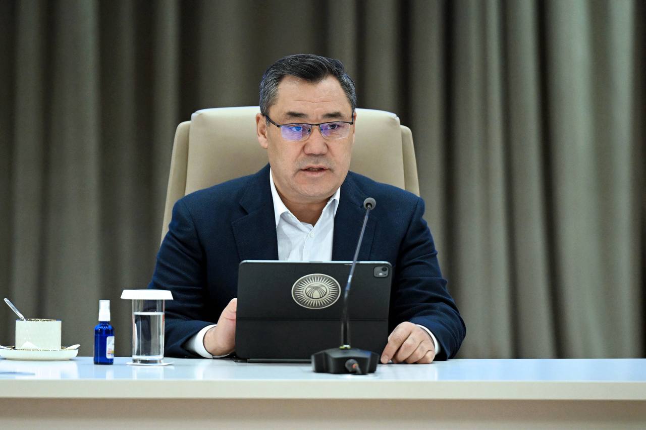 Президент Ноокен районунун жана Майлуу-Суу шаарынын эли менен жолугушту