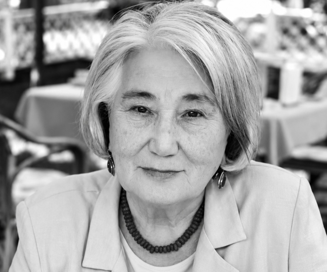 Роза Айтматова 89 жашында дүйнө салды