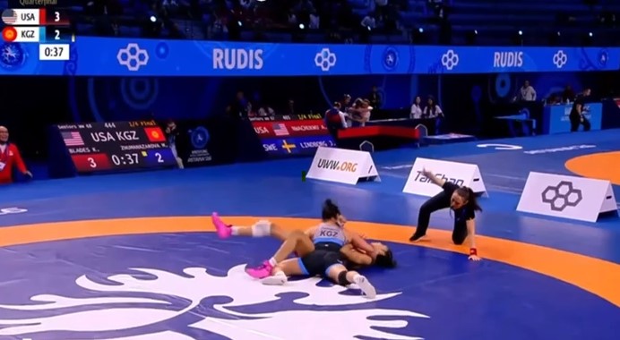 Мээрим Жуманазарова Астанадагы Дүйнө чемпионатынын жарым финалына чыкты